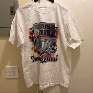 Men’s vintage 2000 subway series White Graphic T-Shirt Mets vs Yankees size L